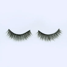 Load image into Gallery viewer, Arantza Cosmetics-   GLAM FOR DAYS Lashes- Agatha
